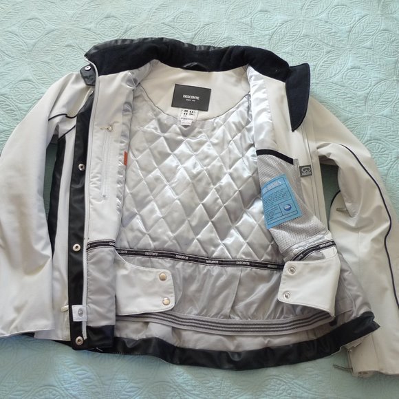 NWOT WOMENS DESCENTE SKI/SNOWBOARD COAT - Picture 3 of 15